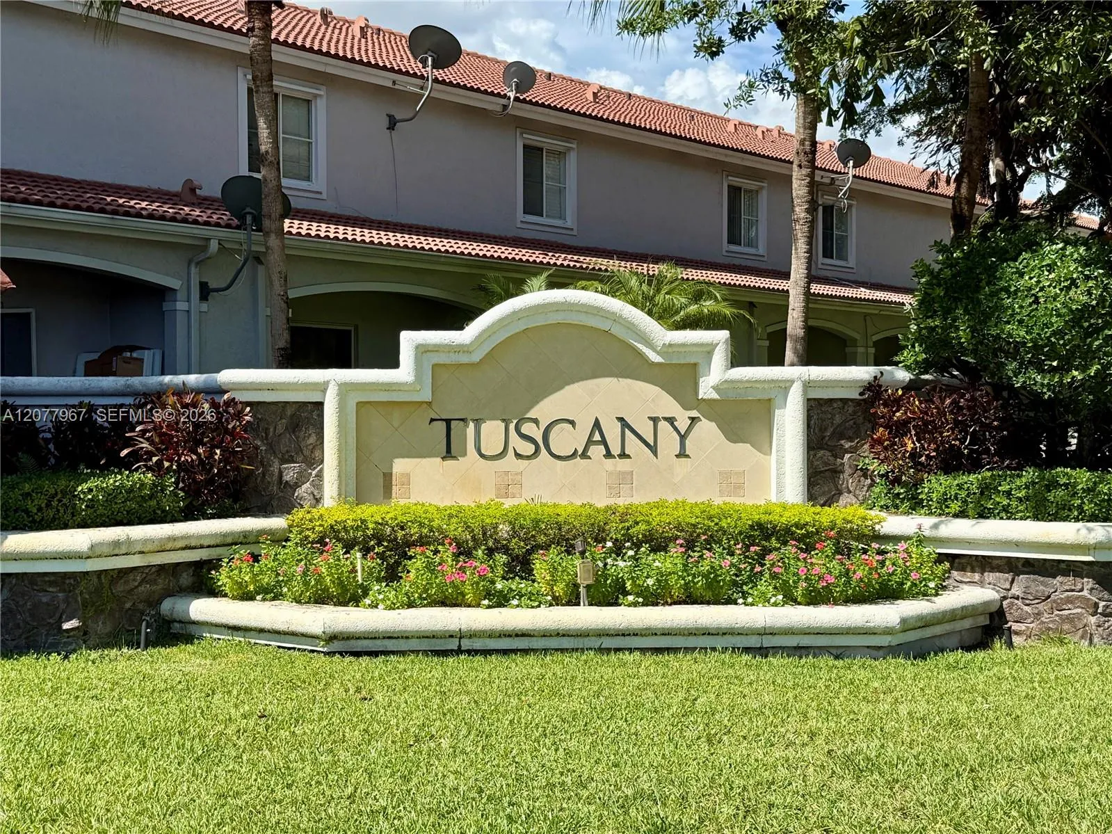 Foto de propiedad en 8219 SW 27th Street 102, Miramar, FL 33025 Miramar con MLS# 