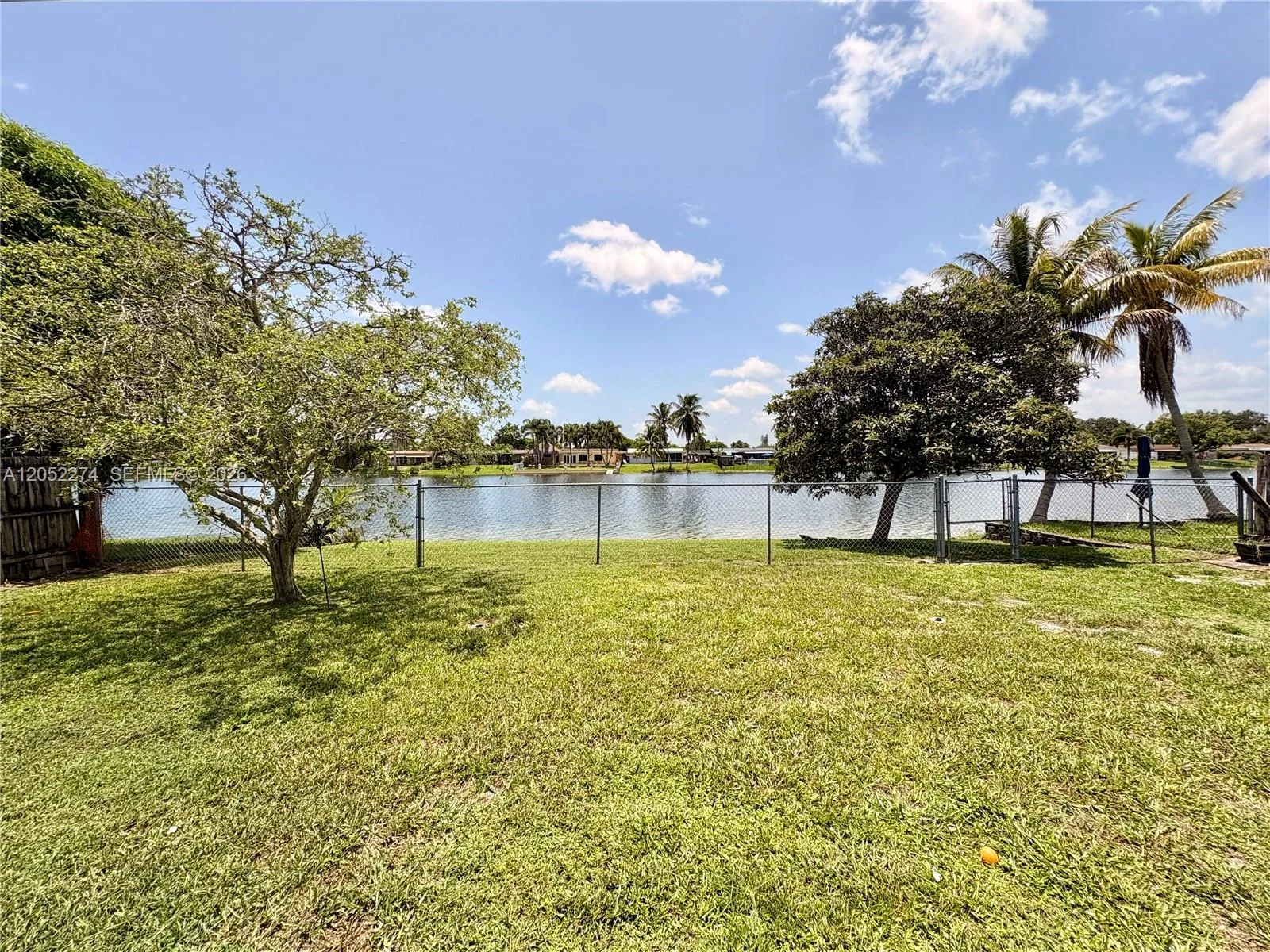 Vendido 8220 NW 15th Street, Pembroke Pines, FL 33024, Pembroke Pines, FL 33024