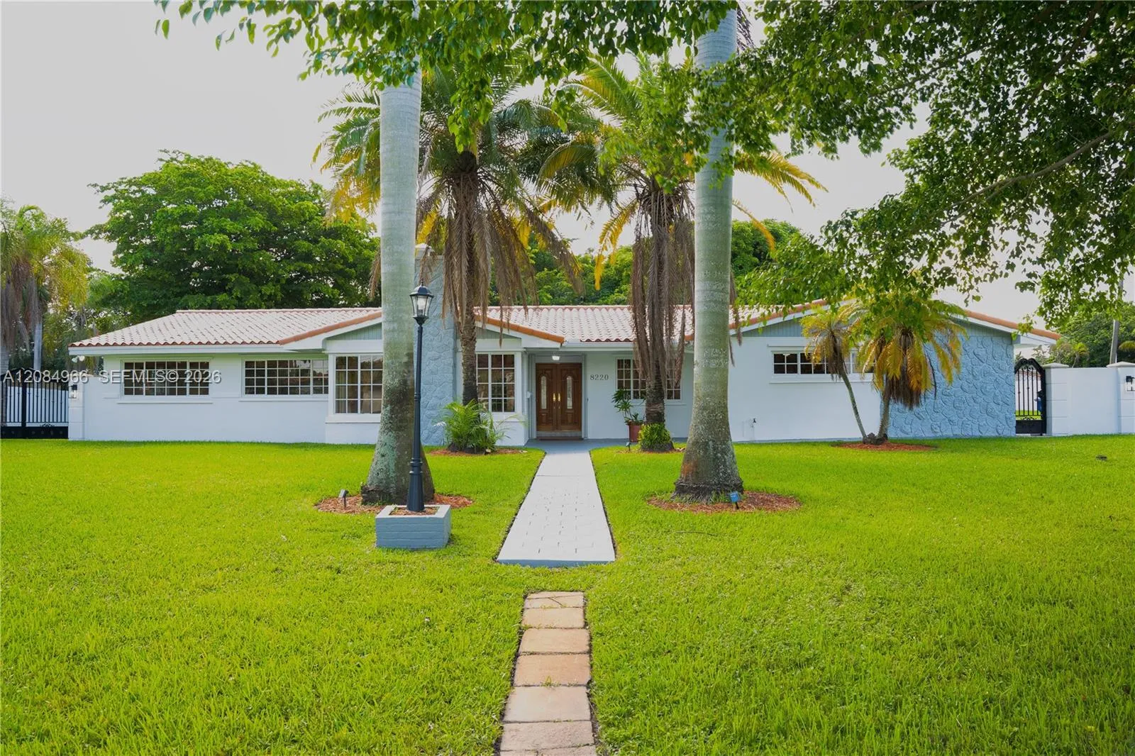 En Renta 8220 SW 87th Terrace, Miami, FL 33143, Miami, FL 33143