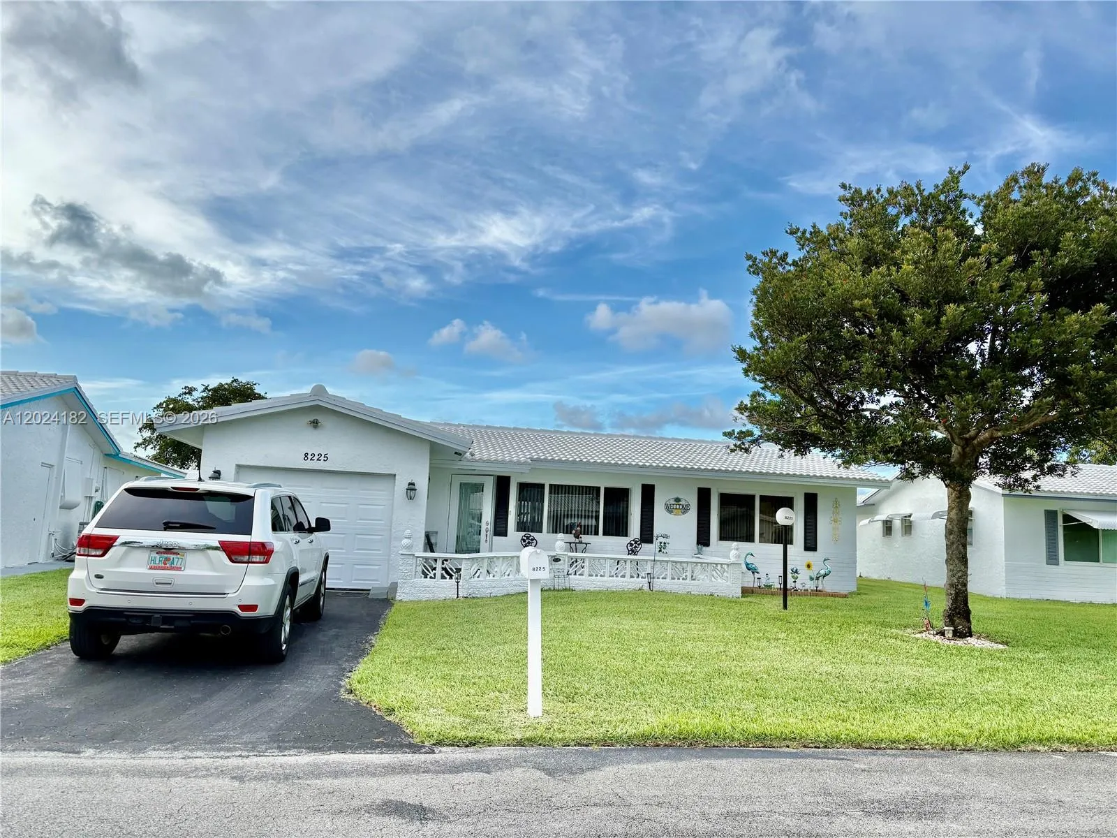 Foto de propiedad en 8225 NW 12th Court, Plantation, FL 33322 Plantation con MLS# 