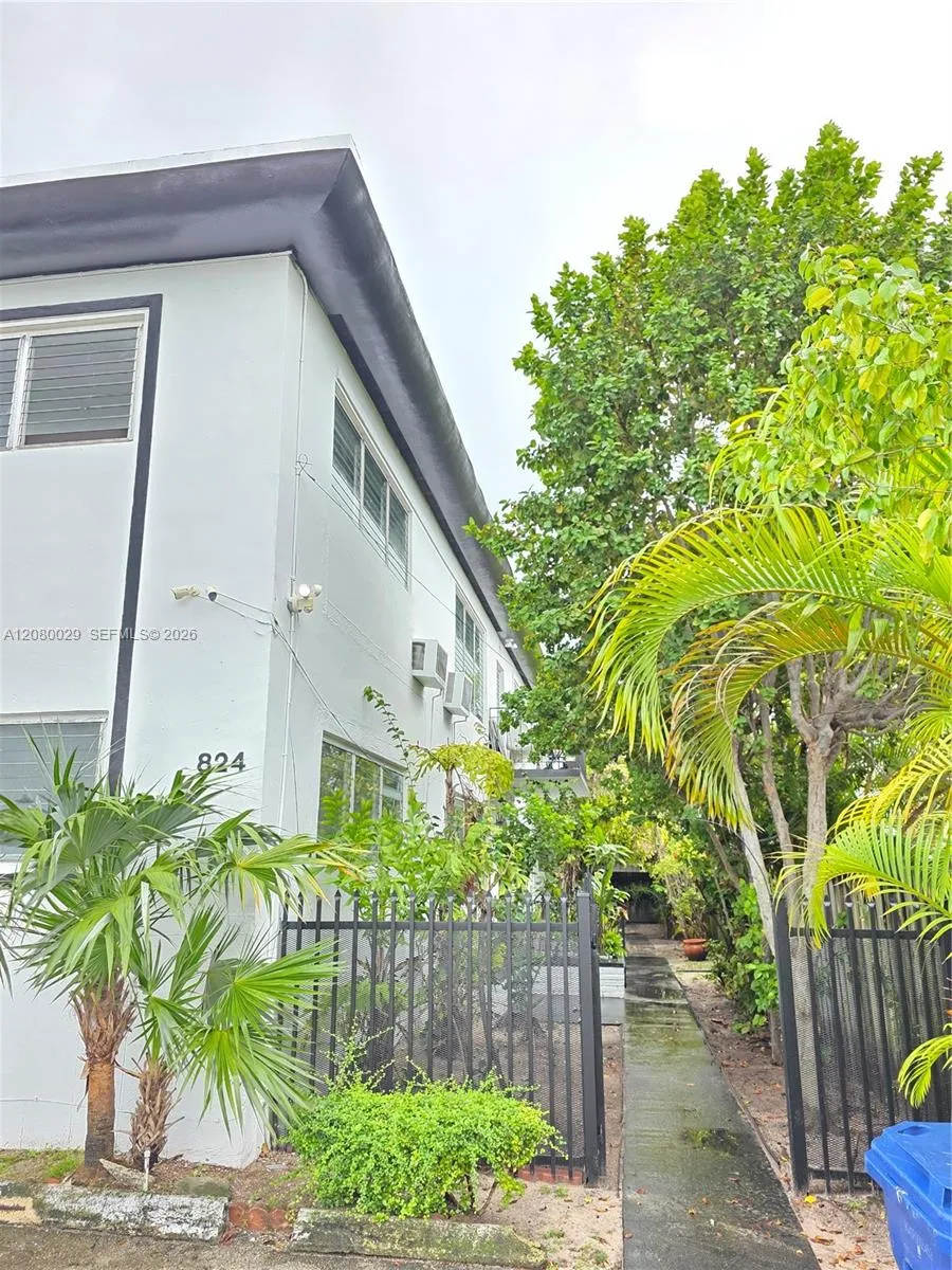 Foto de propiedad en 824 82nd Street 1, Miami Beach, FL 33141 Miami Beach con MLS# 