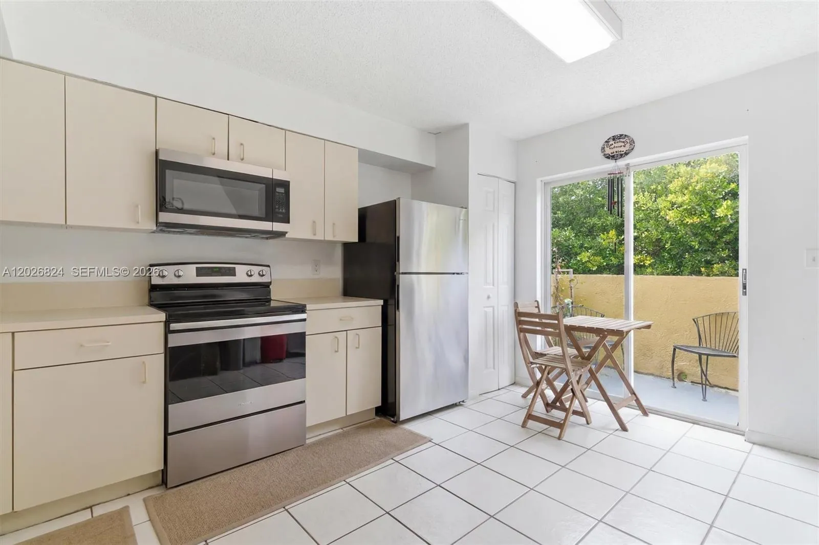 Vendido 8240 SW 149th Court 7-201, Miami, FL 33193, Miami, FL 33193