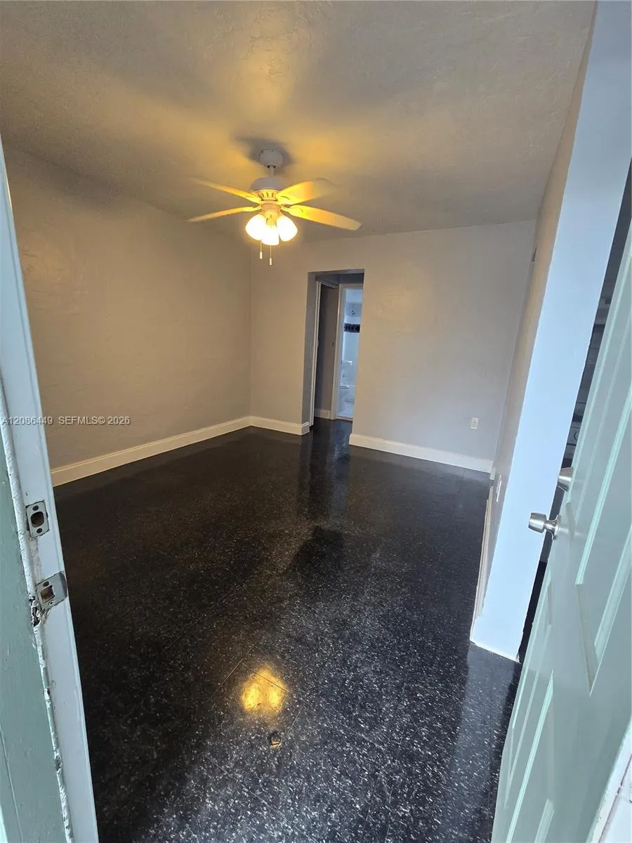 En Renta 825 NW 70th Street 14, Miami, FL 33150, Miami, FL 33150