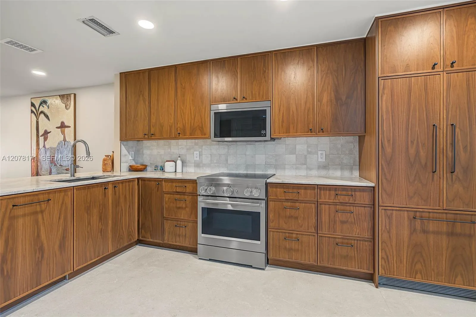 Foto de propiedad en 825 SE 2nd Street 825, Fort Lauderdale, FL 33301 Fort Lauderdale con MLS# 
