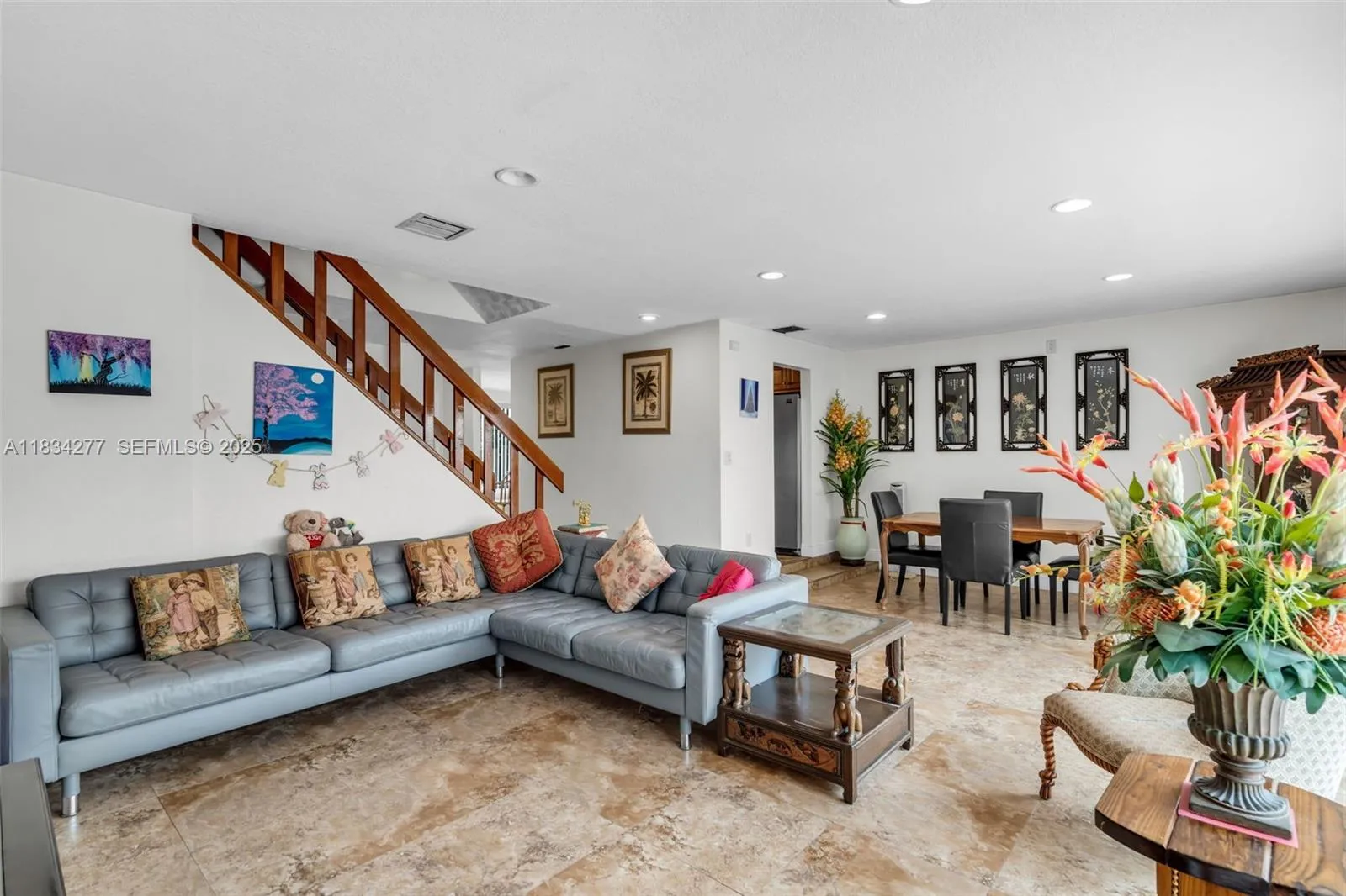 Foto de propiedad en 8256 NW 9th Court 2, Plantation, FL 33324 Plantation con MLS# 