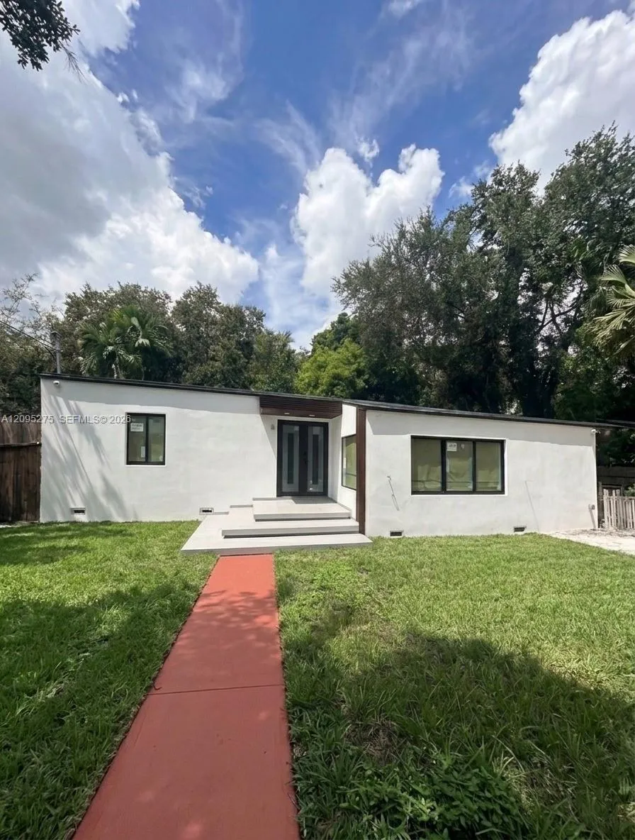 En Venta 8260 NE 4th Avenue, Miami, FL 33138, Miami, FL 33138