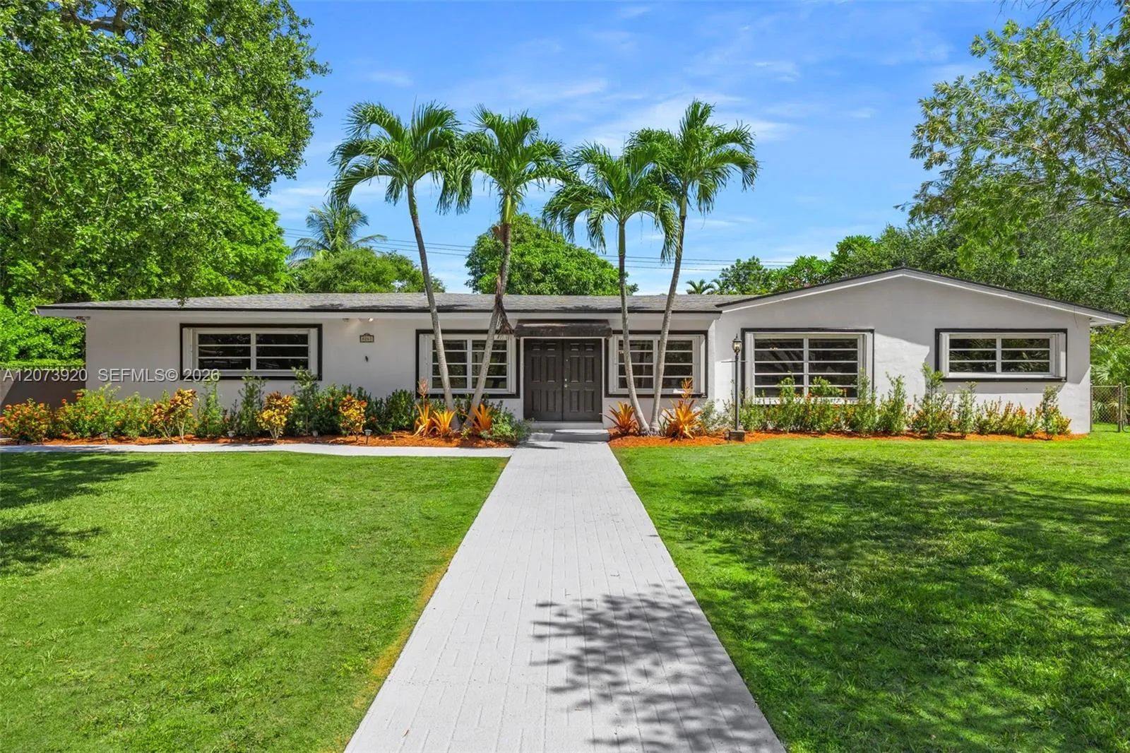 En Venta 8261 SW 142nd Street, Palmetto Bay, FL 33158, Palmetto Bay, FL 33158