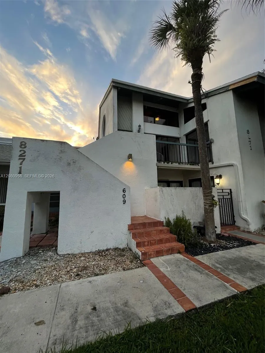 En Renta 8271 SW 157th Avenue 609, Miami, FL 33193, Miami, FL 33193