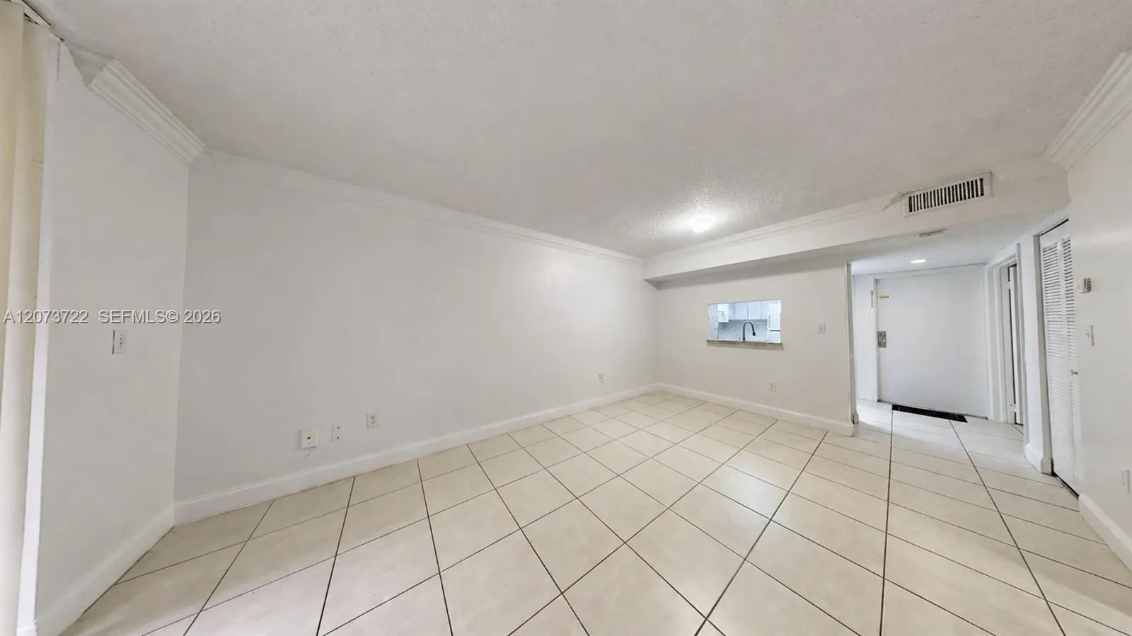 Foto de propiedad en 8275 SW 152nd Avenue D-209, Miami, FL 33193 Miami con MLS# 