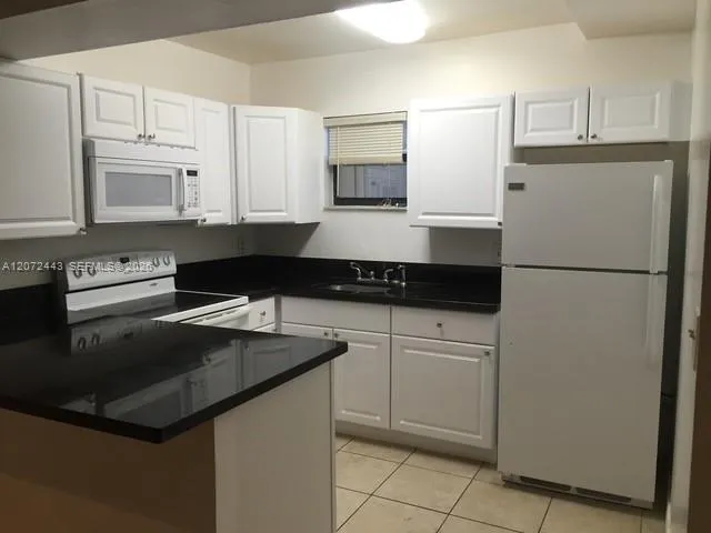 En Renta 8290 Lake Drive 144, Doral, FL 33166, Doral, FL 33166