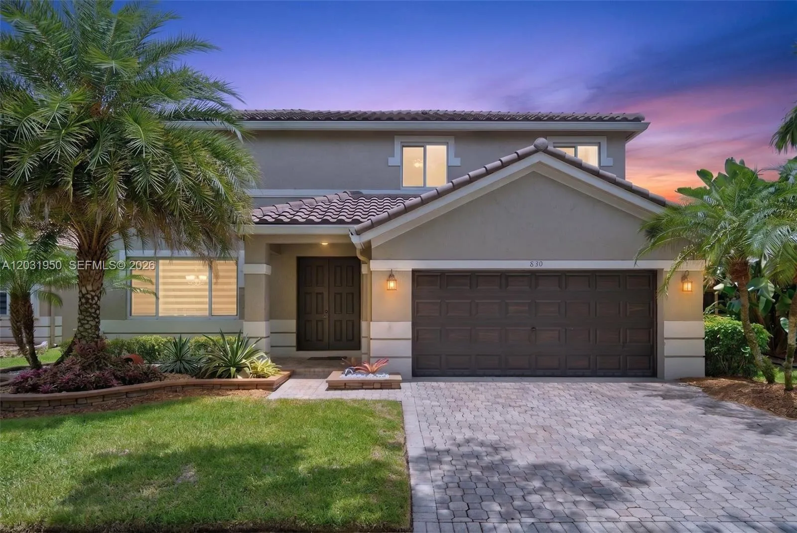 Foto de propiedad en 830 Hawthorn Terrace, Weston, FL 33327 Weston con MLS# 