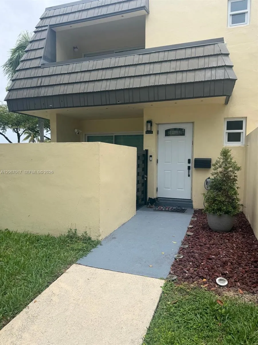 En Venta 8301 SW 137th Avenue 8301, Miami, FL 33183, Miami, FL 33183