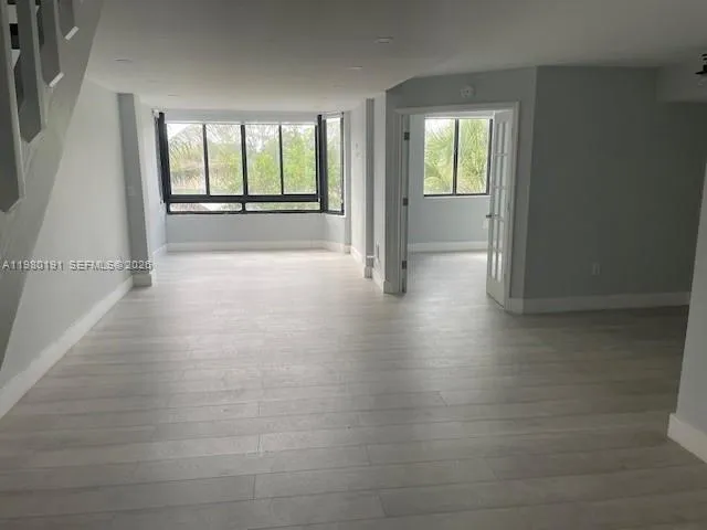 Foto de propiedad en 8305 SW 152nd Avenue A-406, Miami, FL 33193 Miami con MLS# 