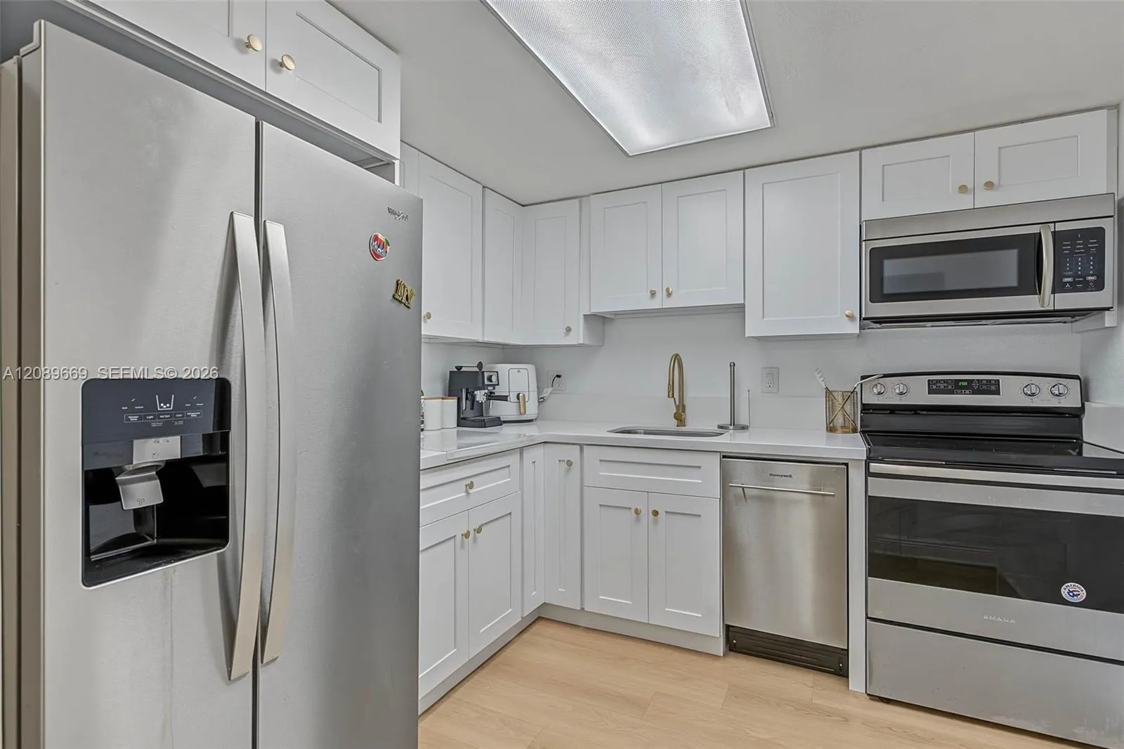 En Venta 8307 SW 142nd Avenue E311, Miami, FL 33183, Miami, FL 33183