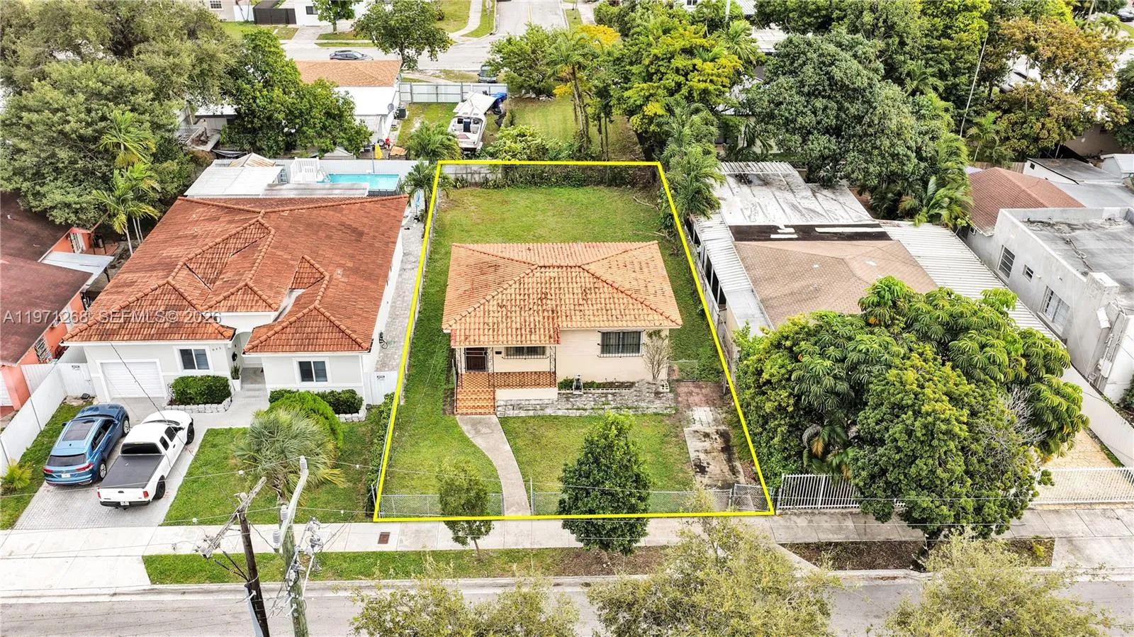 Vendido 831 NW 21st Court, Miami, FL 33125, Miami, FL 33125