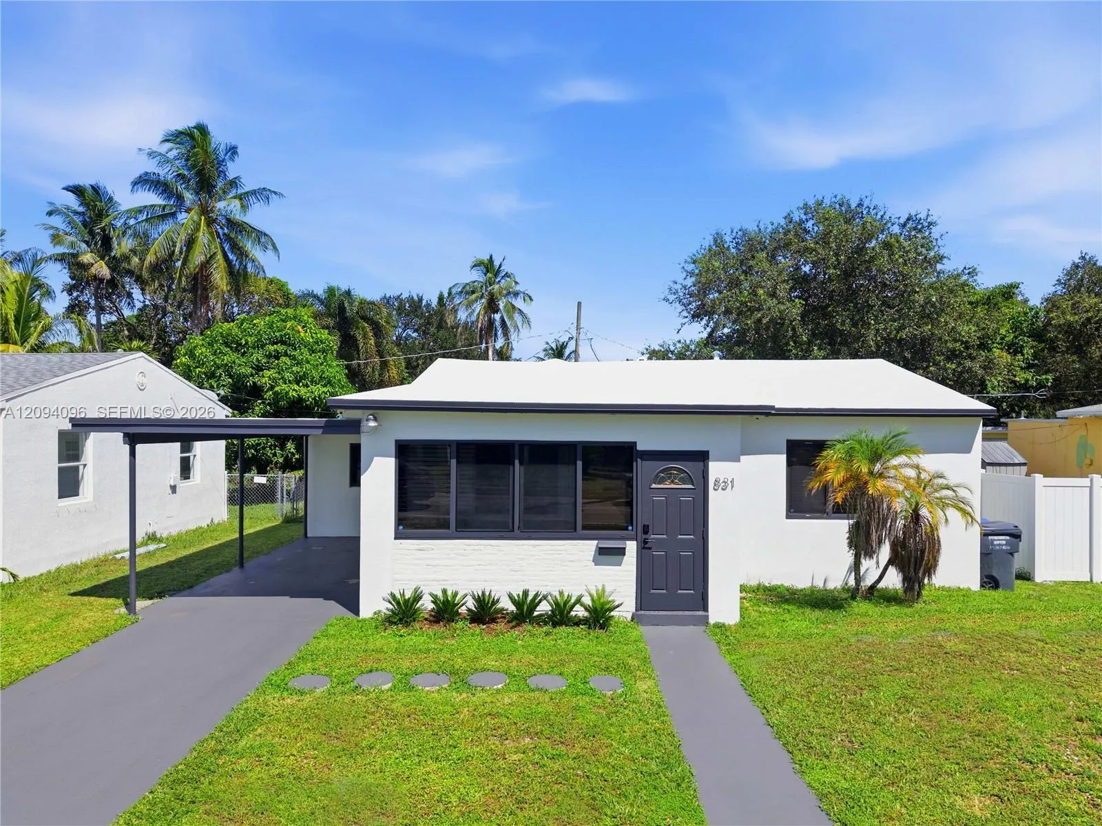 En Venta 831 S 28th Avenue, Hollywood, FL 33020, Hollywood, FL 33020