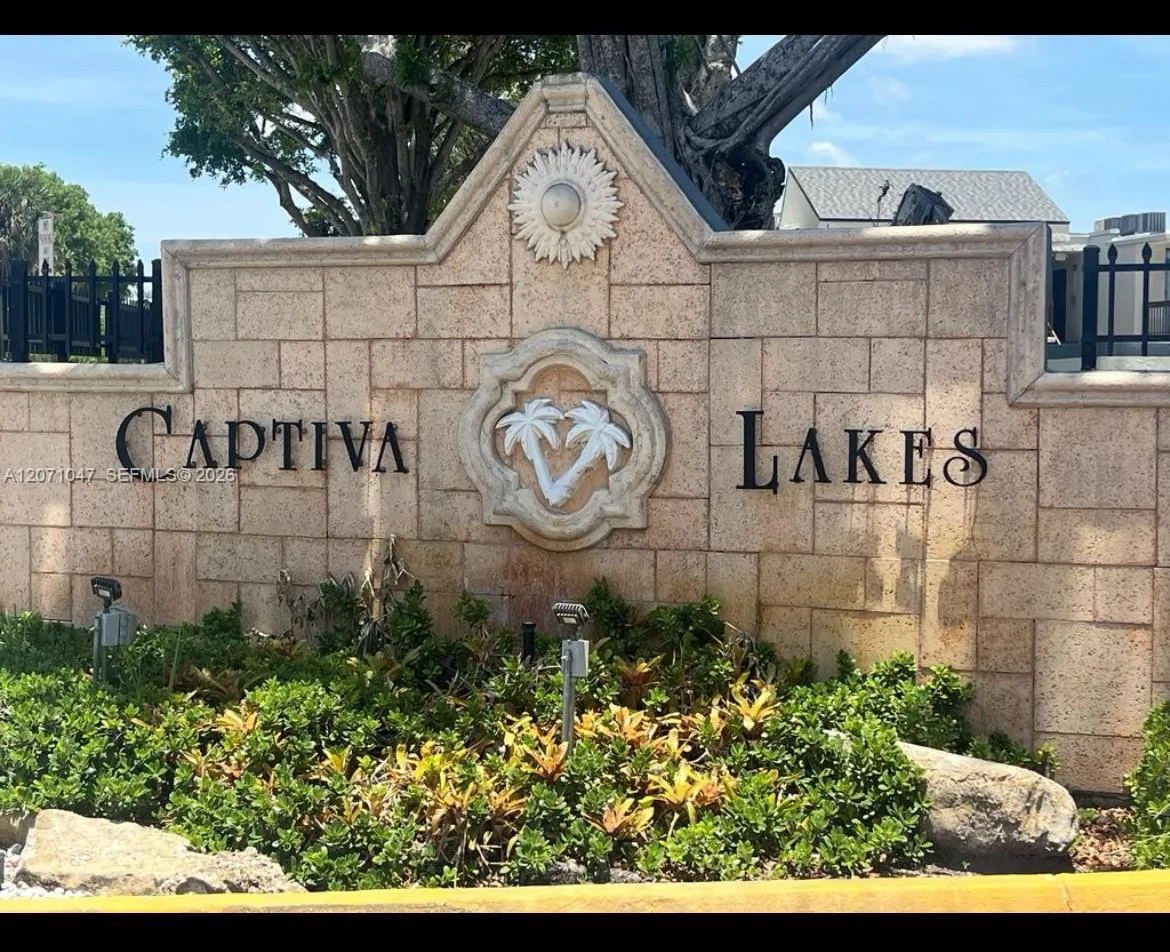 Foto de propiedad en 8311 SW 142nd Avenue I204, Miami, FL 33183 Miami con MLS# 