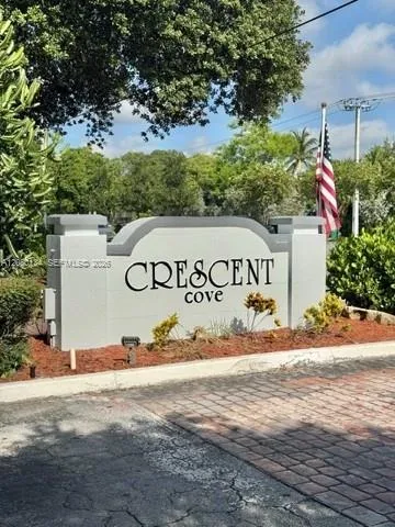 Foto de propiedad en 8335 Coral Lake Manor 8335, Coral Springs, FL 33065 Coral Springs con MLS# 