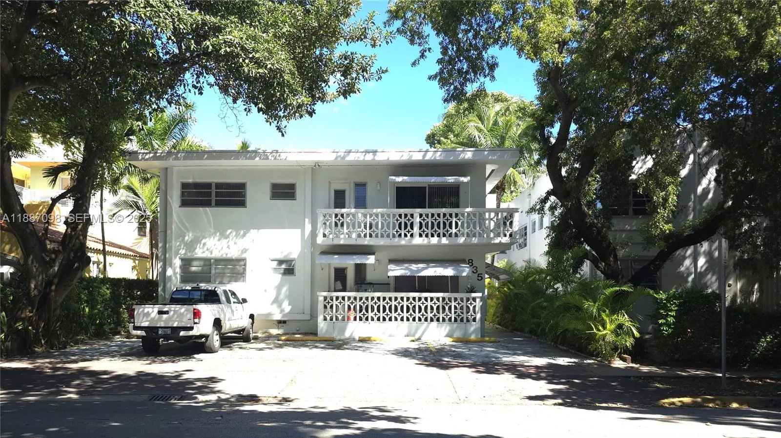 Foto de propiedad en 835 Meridian Avenue 4, Miami Beach, FL 33139 Miami Beach con MLS# 