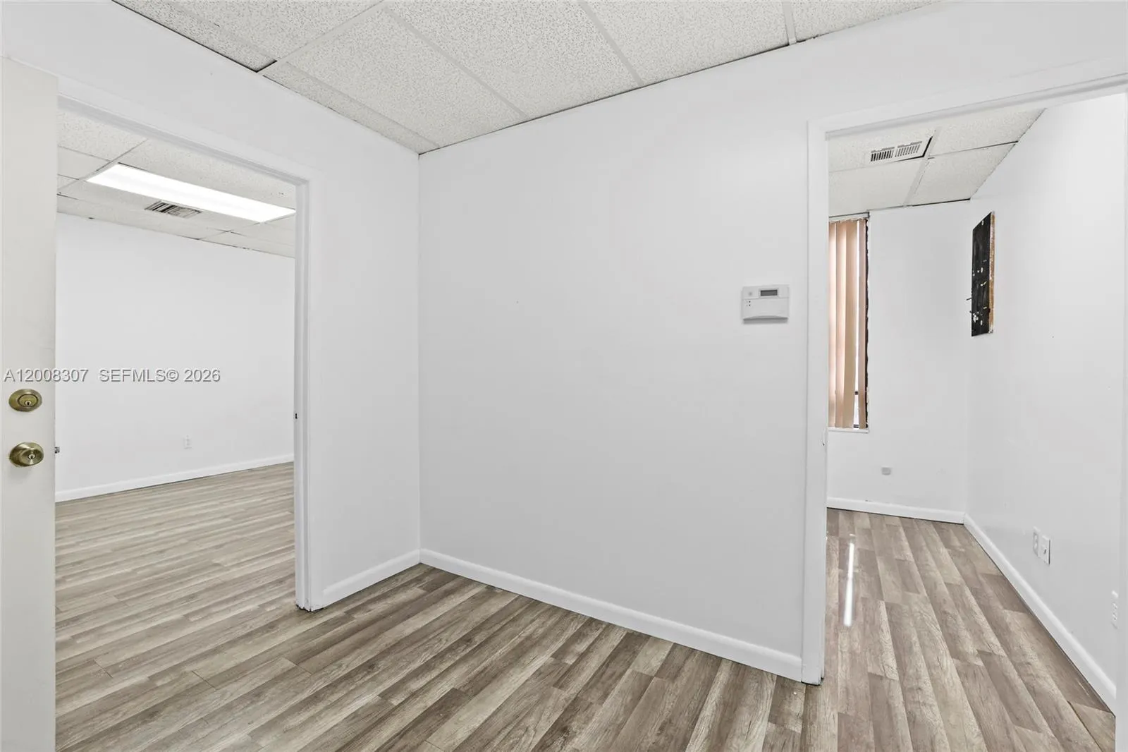 Foto de propiedad en 8358 W Oakland Park Boulevard 202-C, Sunrise, FL 33351 Sunrise con MLS# 