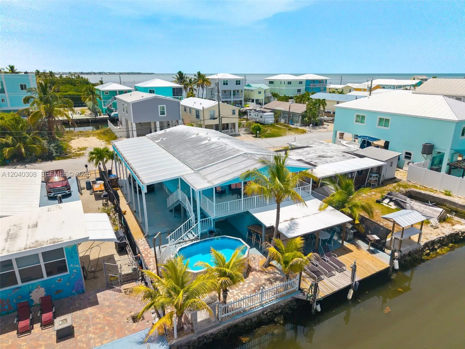 Foto de propiedad en 837 91st Court Ocean, Marathon, FL 33050 Marathon con MLS# 