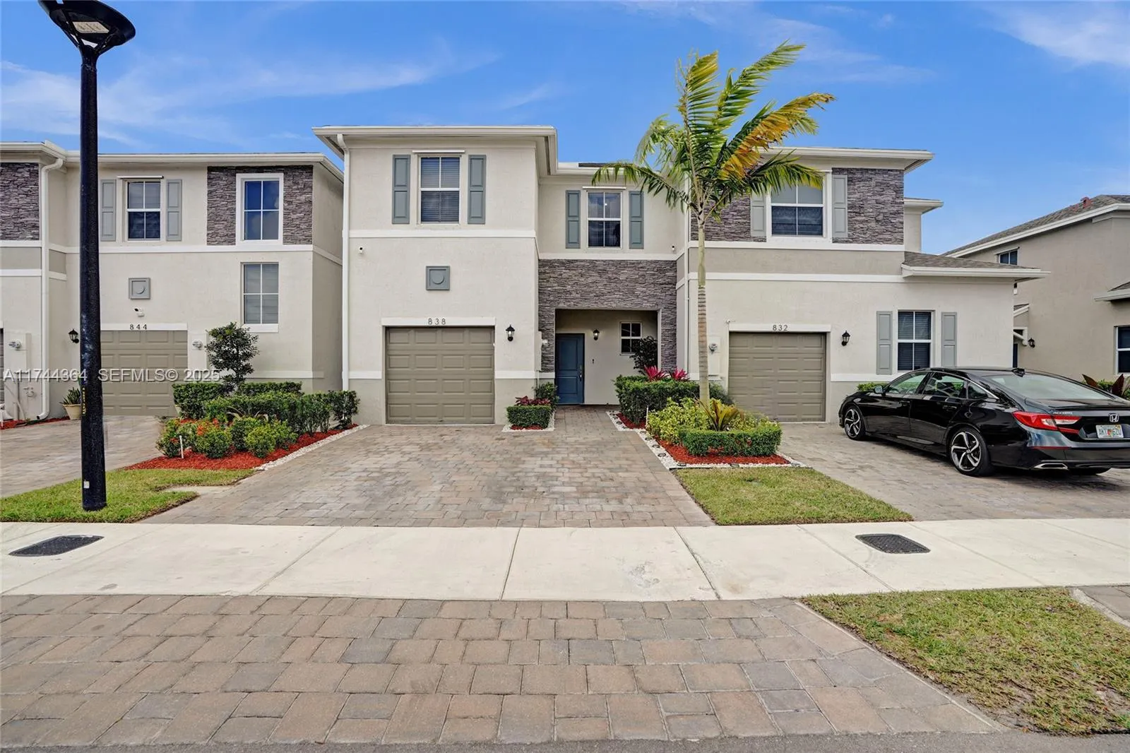 Foto de propiedad en 838 SE 17th Street, Homestead, FL 33034 Homestead con MLS# 