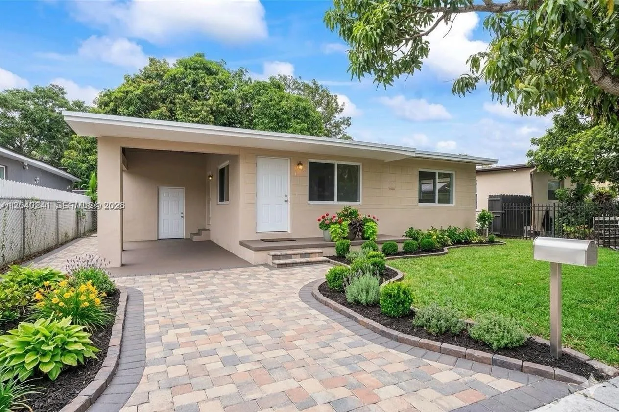 Vendido 839 NW 116th Street, Miami, FL 33168, Miami, FL 33168
