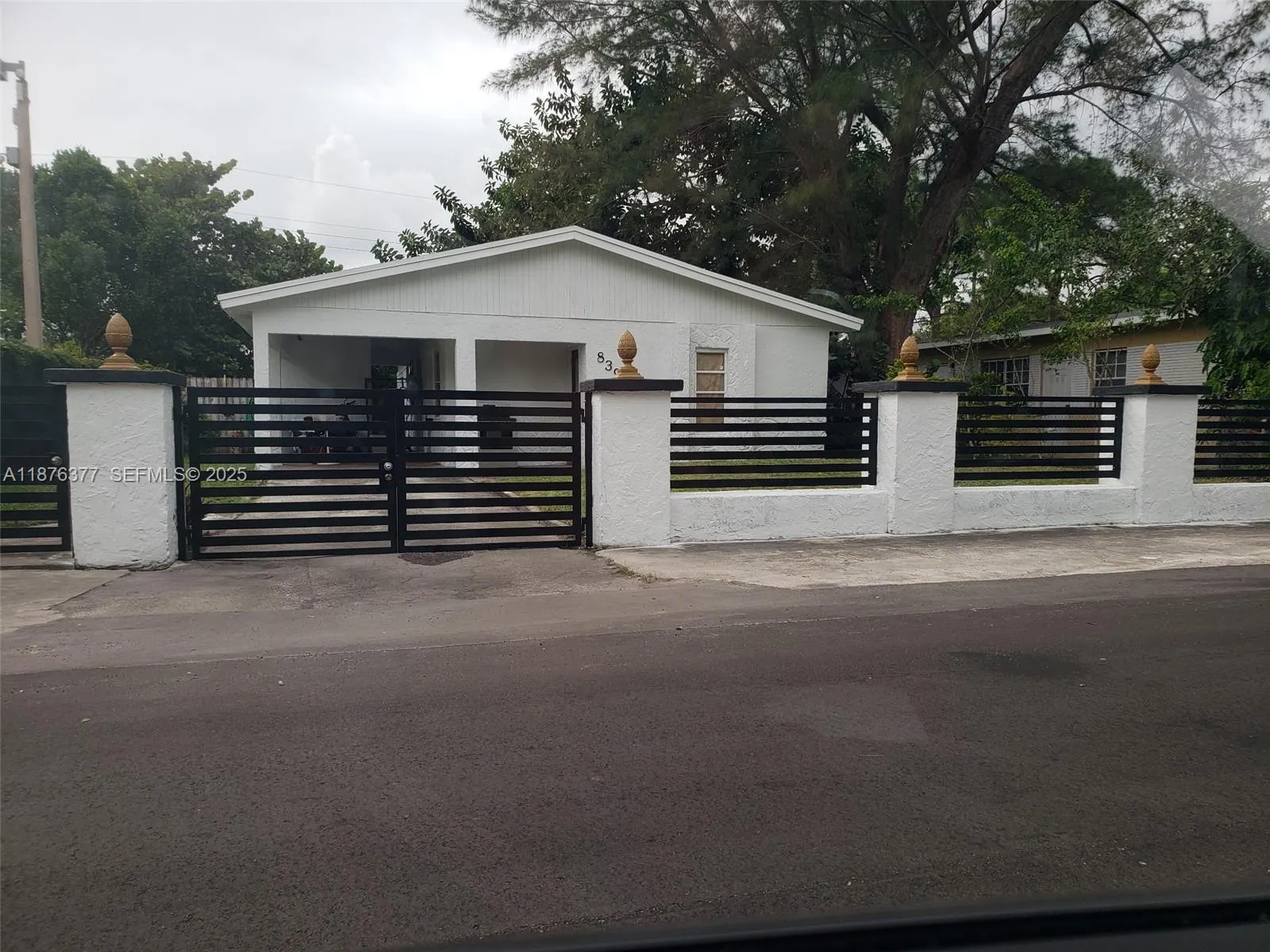 Foto de propiedad en 839 NW 13th Avenue, Fort Lauderdale, FL 33311 Fort Lauderdale con MLS# 