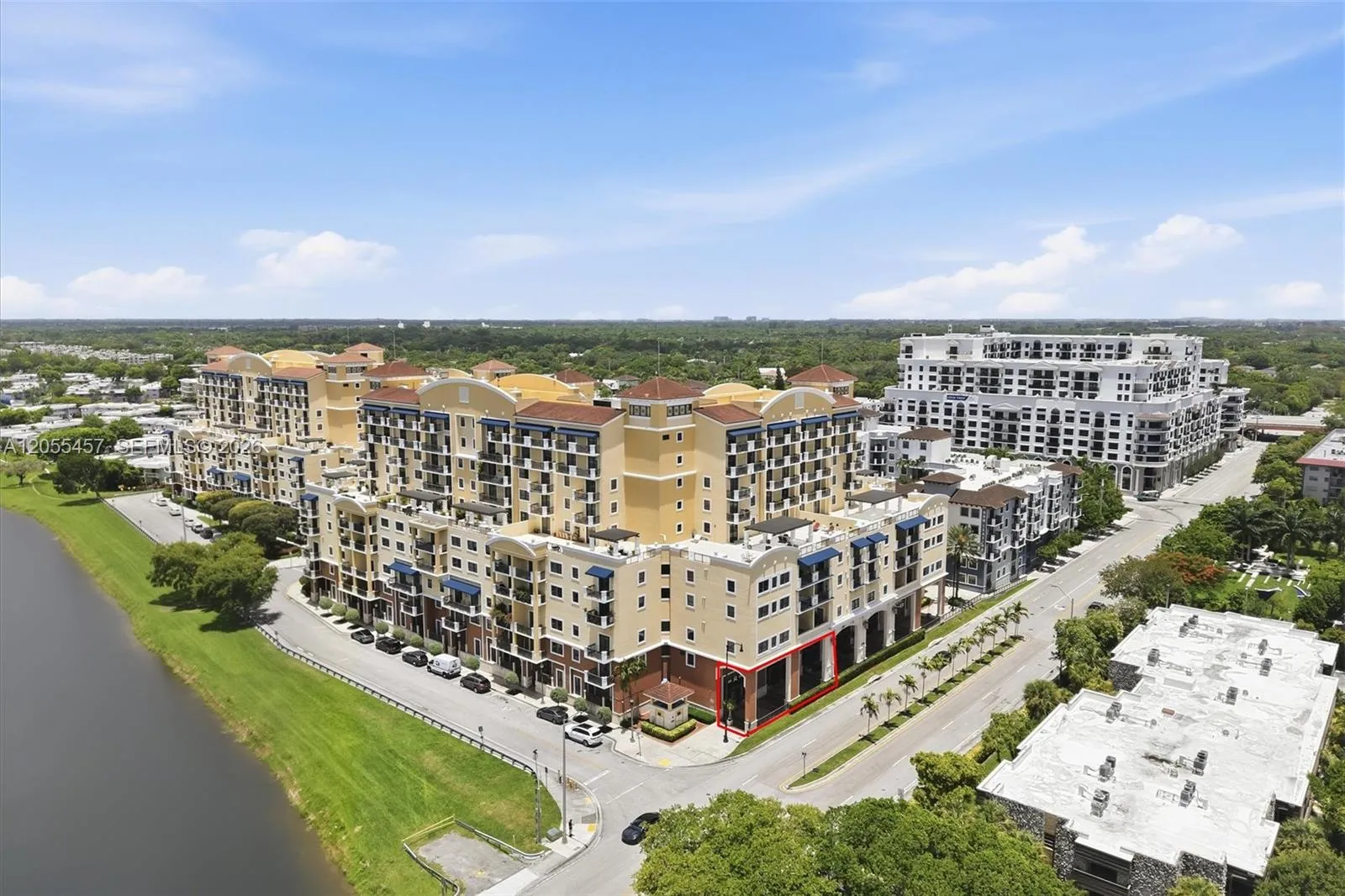 En Venta 8390 SW 72nd Avenue 143, Miami, FL 33143, Miami, FL 33143
