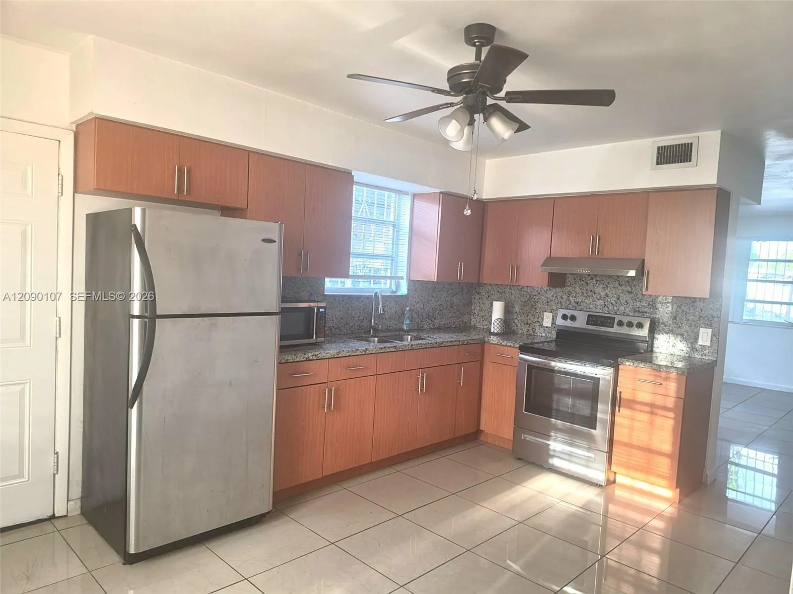 En Renta 84 NW 75th Avenue 1, Miami, FL 33126, Miami, FL 33126