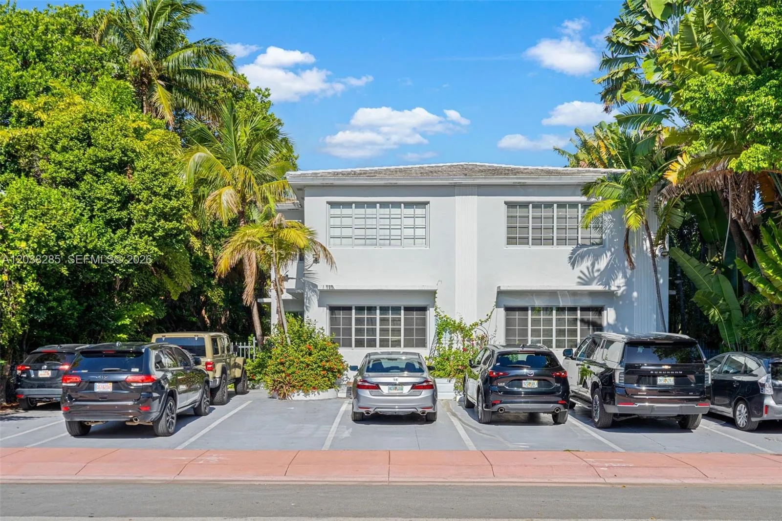 Foto de propiedad en 840 Lenox Avenue 3, Miami Beach, FL 33139 Miami Beach con MLS# 