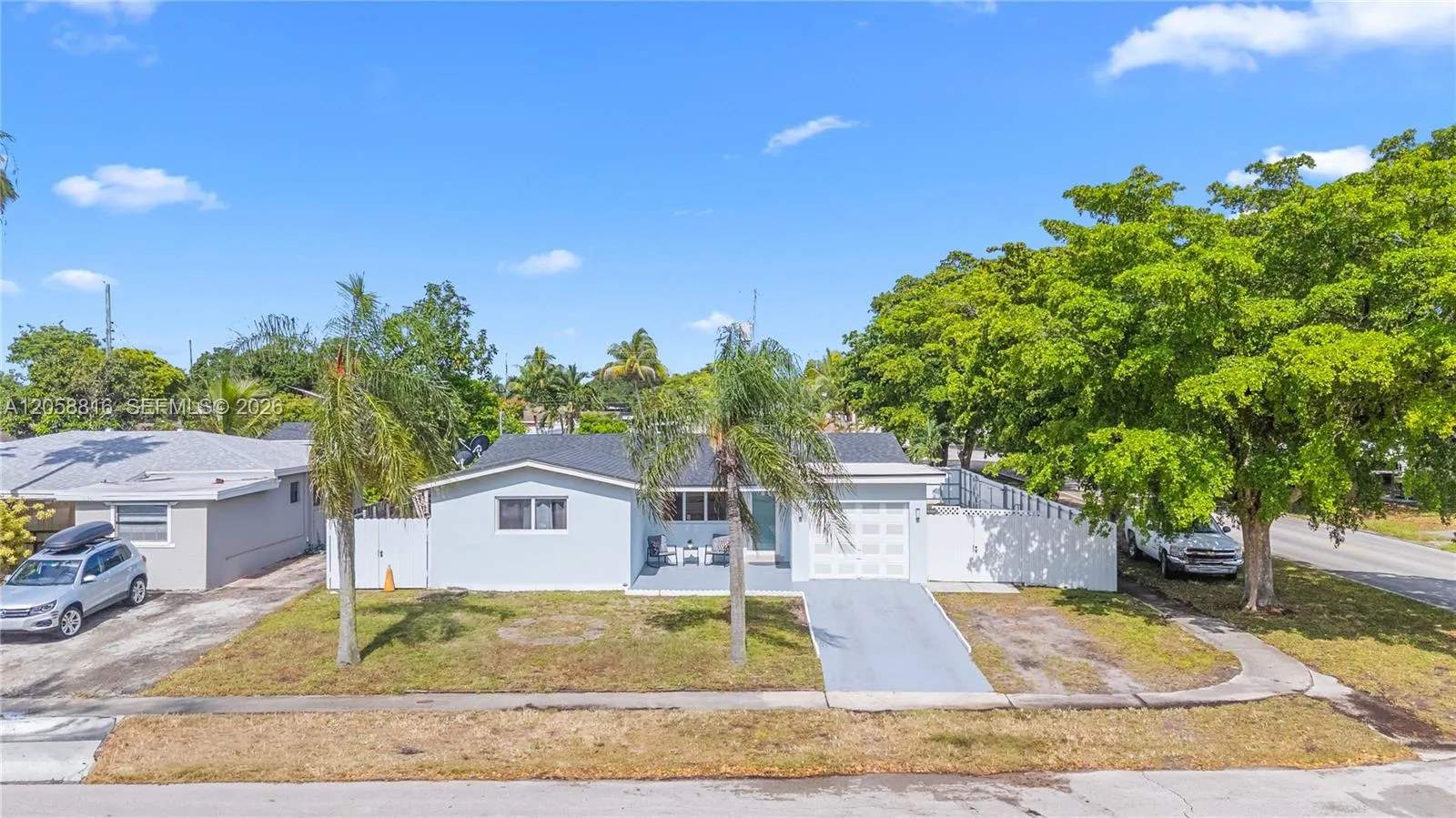 Foto de propiedad en 840 N 70th Way, Hollywood, FL 33024 Hollywood con MLS# 