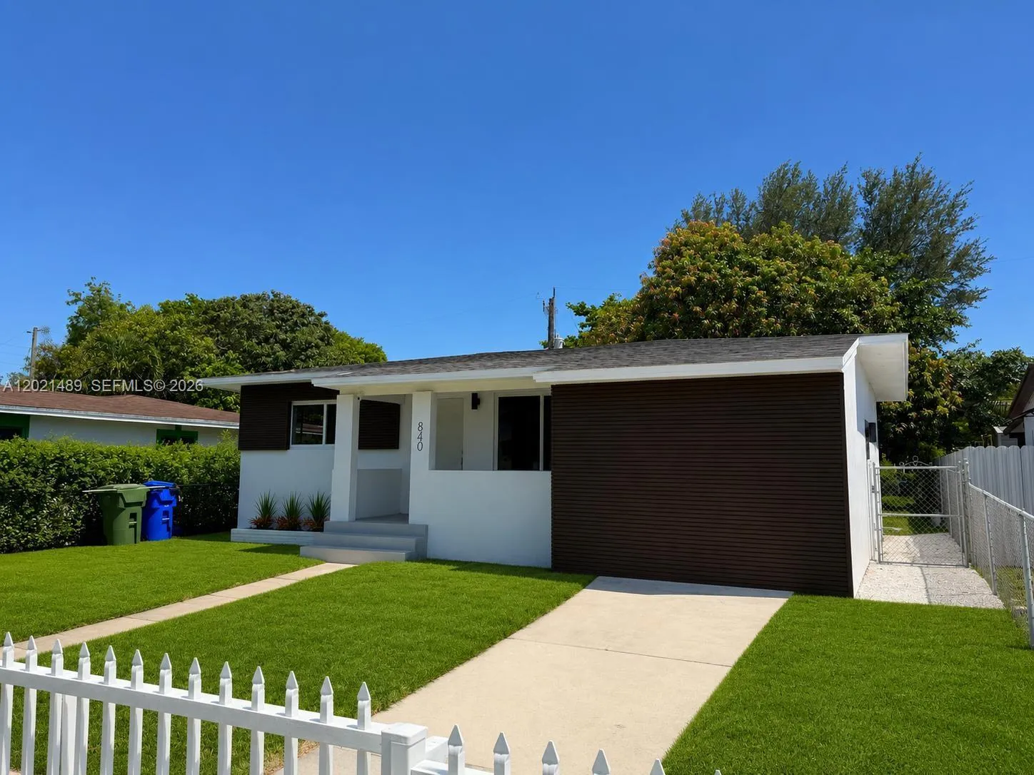Foto de propiedad en 840 NW 67th Street, Miami, FL 33150 Miami con MLS# 