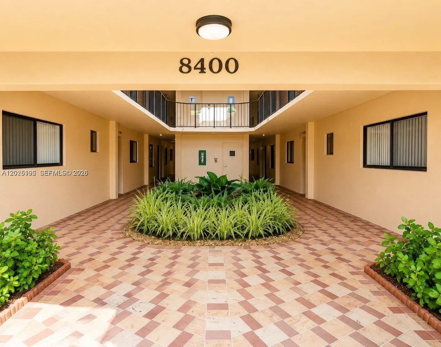 Foto de propiedad en 8400 SW 133rd Ave Road 121, Miami, FL 33183 Miami con MLS#