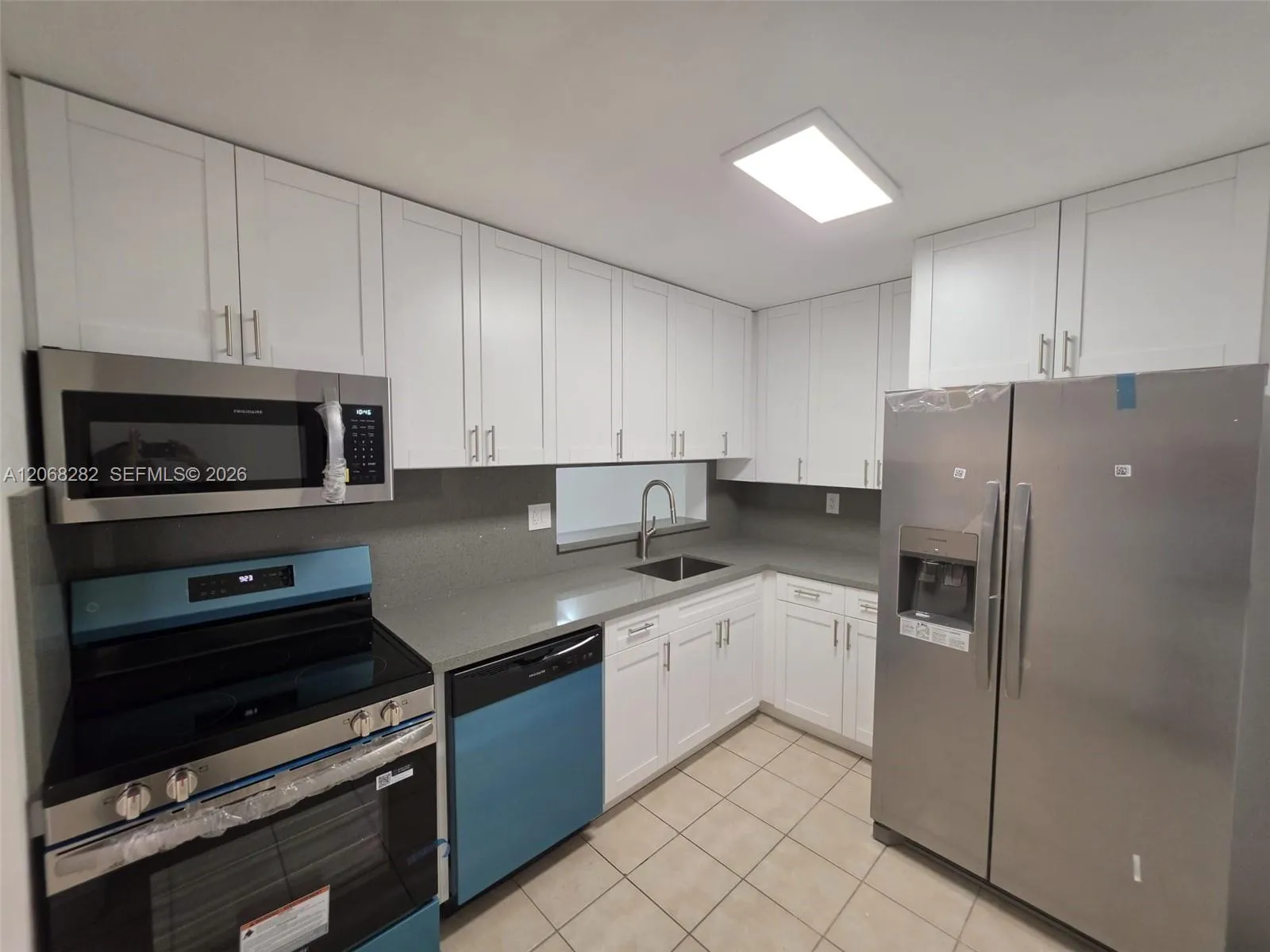 Foto de propiedad en 8400 SW 133rd Ave Road 208, Miami, FL 33183 Miami con MLS#
