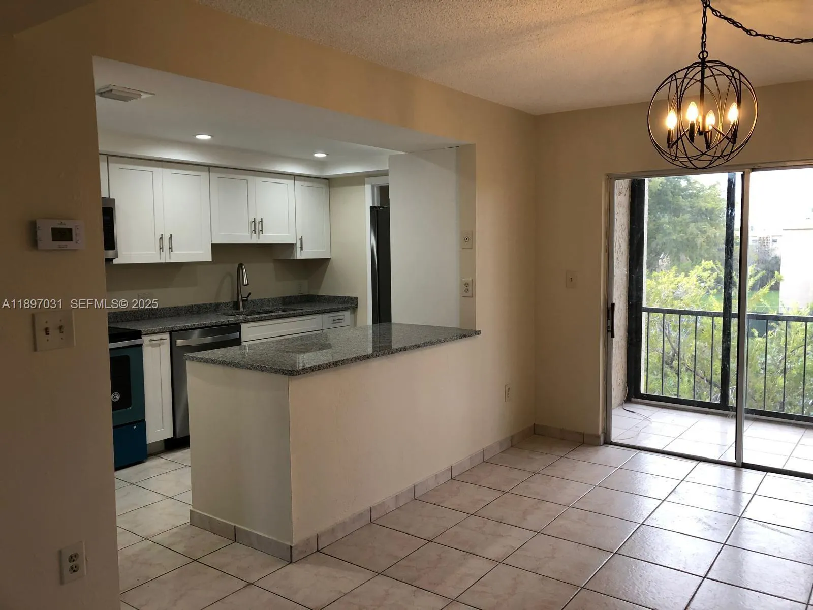 Foto de propiedad en 8401 SW 107th Avenue 313E, Miami, FL 33173 Miami con MLS# 