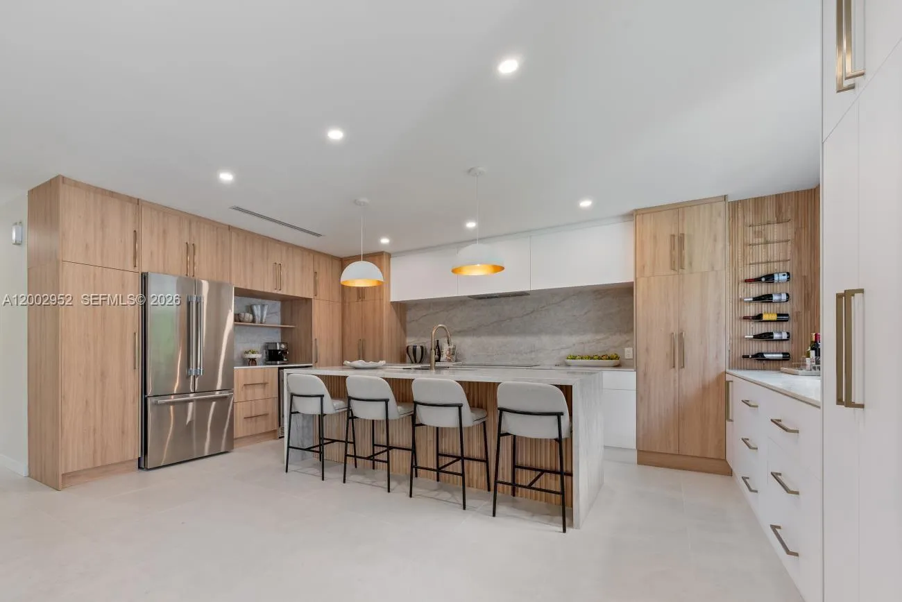 Foto de propiedad en 8405 SW 144th Street, Palmetto Bay, FL 33158 Palmetto Bay con MLS# 