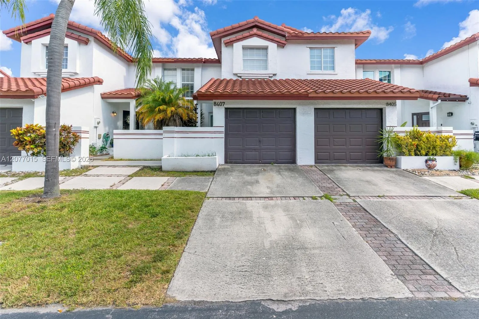 Foto de propiedad en 8407 SW 208th Terrace, Cutler Bay, FL 33189 Cutler Bay con MLS# 