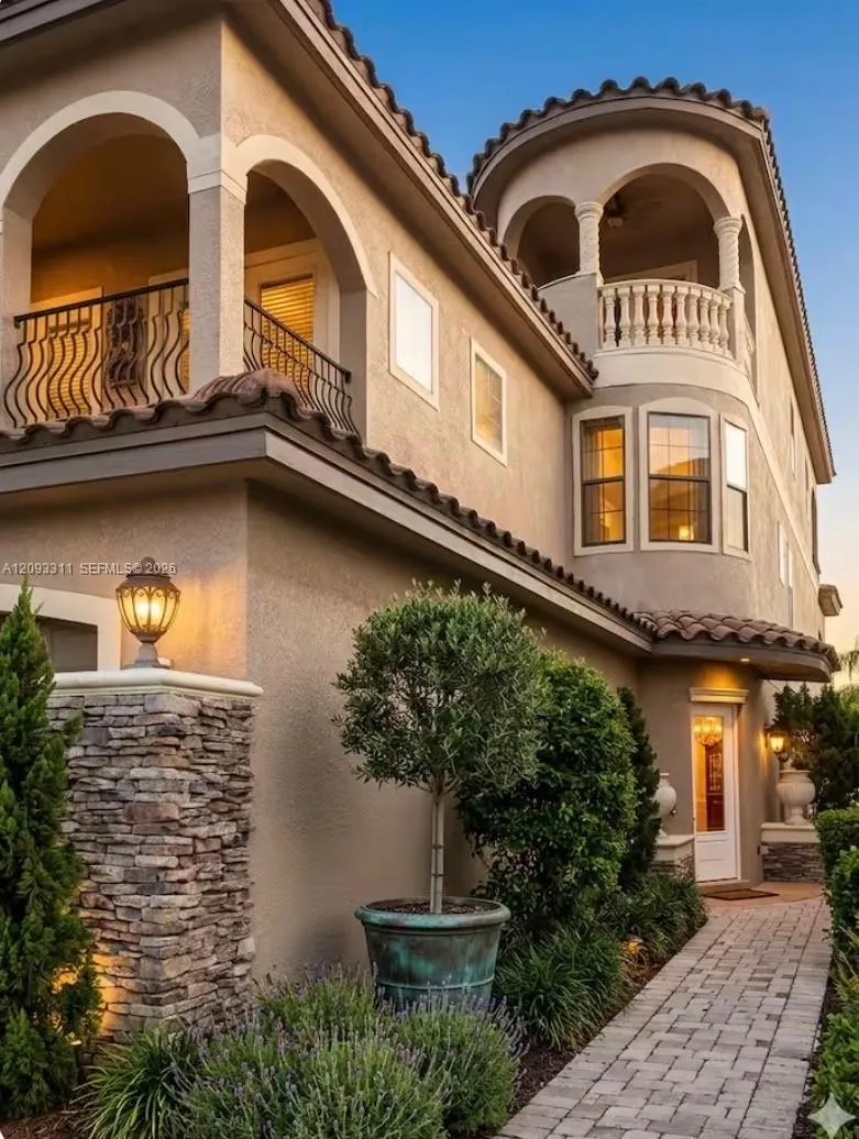 En Venta 841 Deseert Mountain Court, Kissimmee, FL 34747, Kissimmee, FL 34747