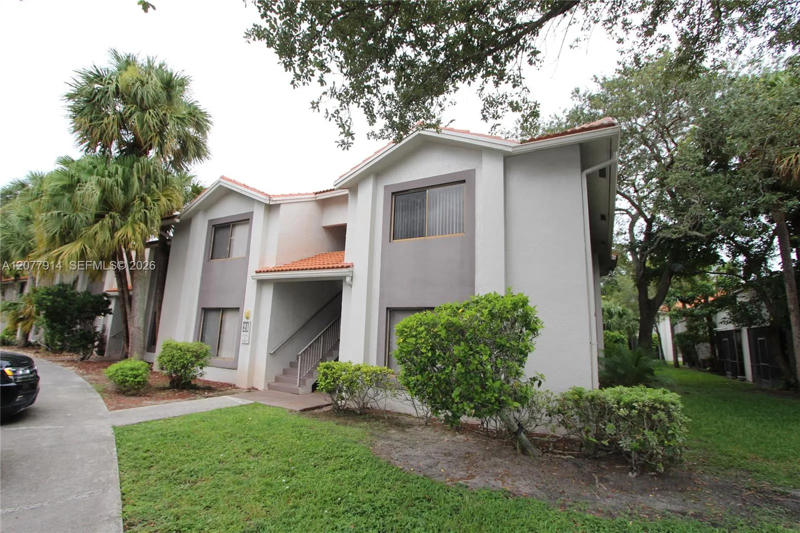 Foto de propiedad en 8418 Coral Lake Way 8418, Coral Springs, FL 33065 Coral Springs con MLS# 