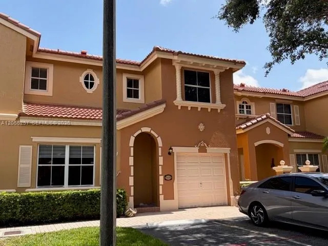 Foto de propiedad en 8423 NW 138th Terrace 2802, Miami Lakes, FL 33016 Miami Lakes con MLS# 