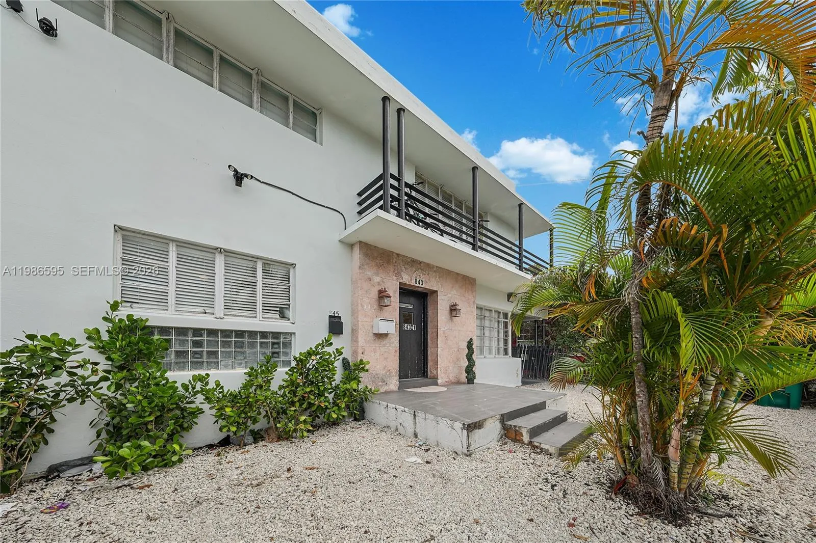 En Renta 843 NW 3rd Street 1, Miami, FL 33128, Miami, FL 33128