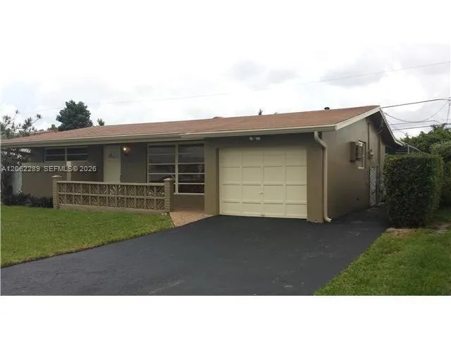 Foto de propiedad en 8430 NW 25th Court ., Sunrise, FL 33322 Sunrise con MLS# 