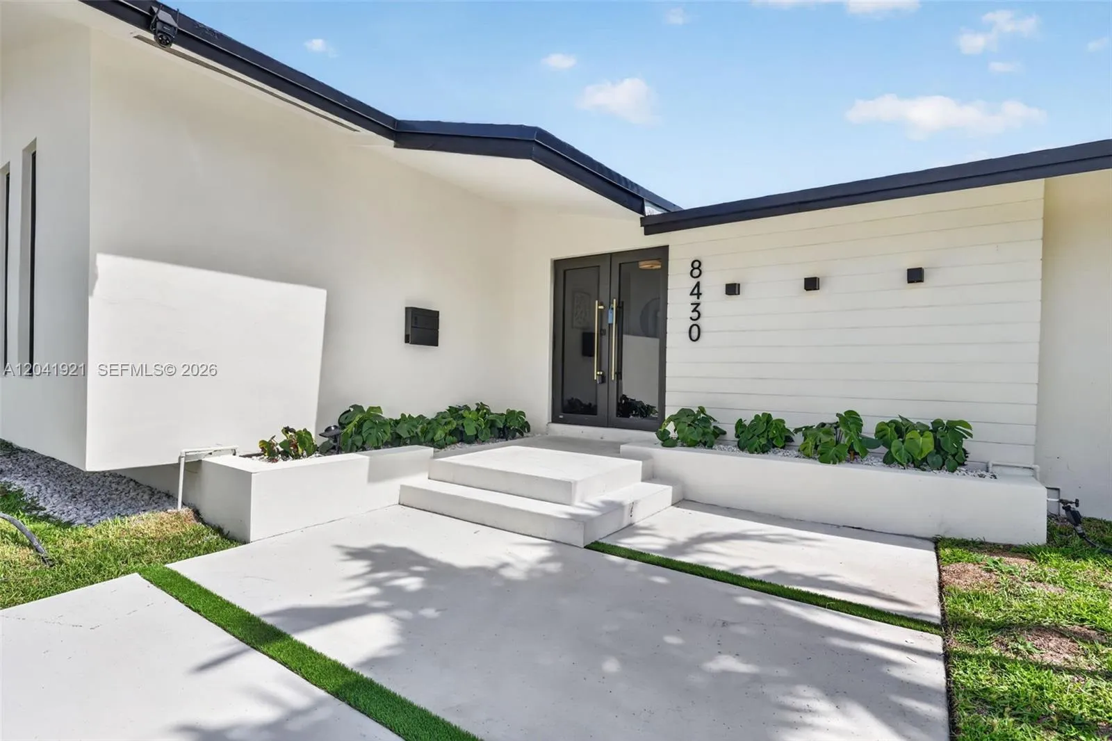 En Venta 8430 SW 88th Street, Miami, FL 33156, Miami, FL 33156