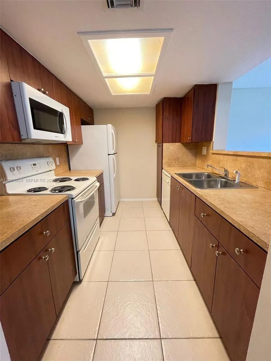 En Renta 8432 Coral Lake Way 8432, Coral Springs, FL 33065, Coral Springs, FL 33065