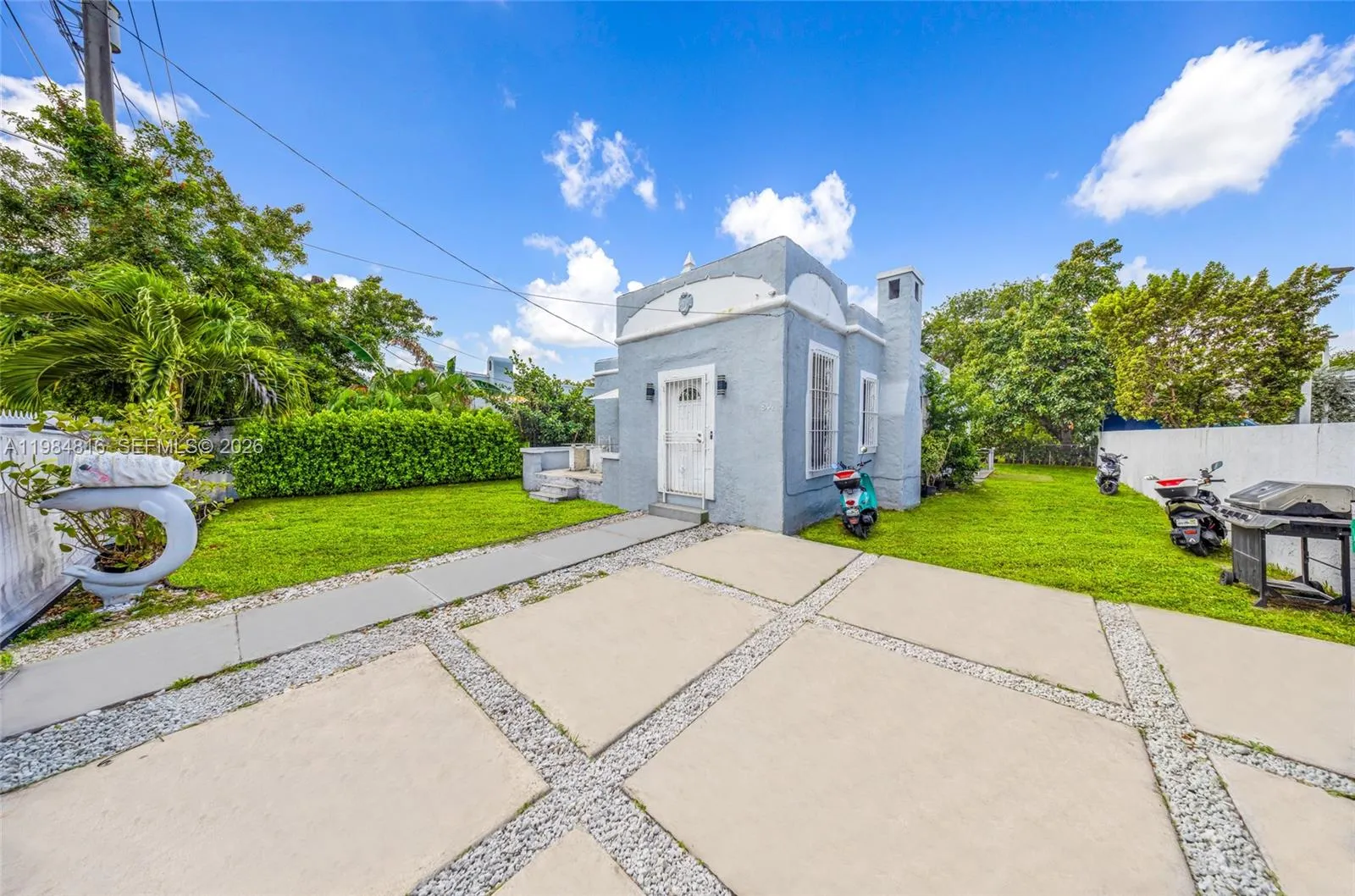 Foto de propiedad en 844 NW 29th Street, Miami, FL 33127 Miami con MLS# 