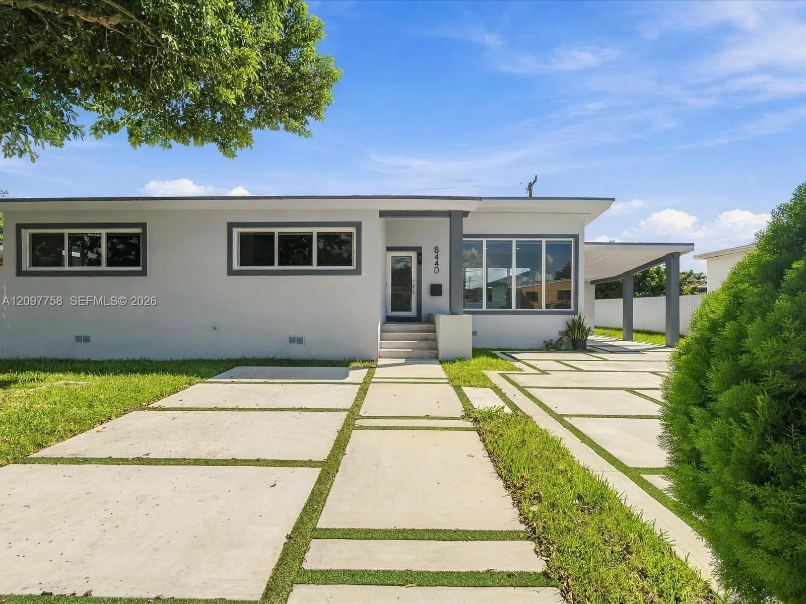 En Venta 8440 SW 34th Terrace, Miami, FL 33155, Miami, FL 33155