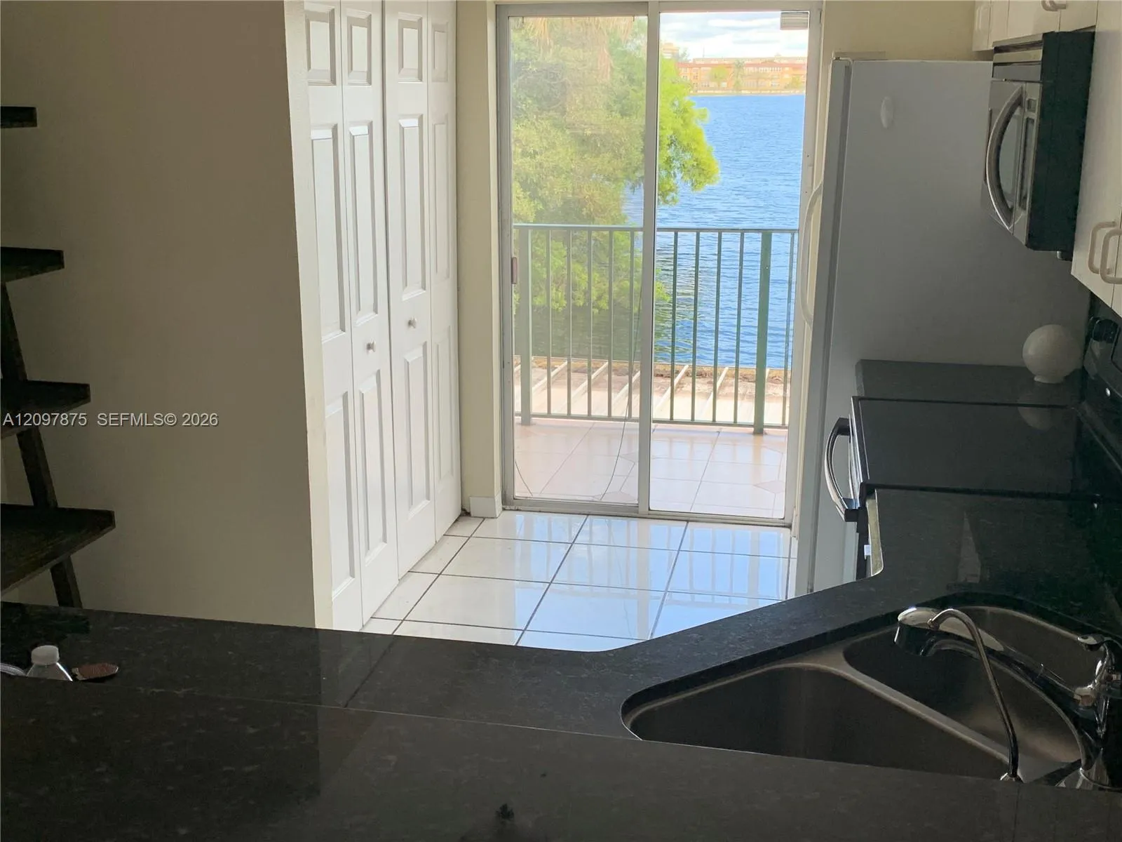 En Renta 8446 NW 103rd Street 201D, Hialeah Gardens, FL 33016, Hialeah Gardens, FL 33016