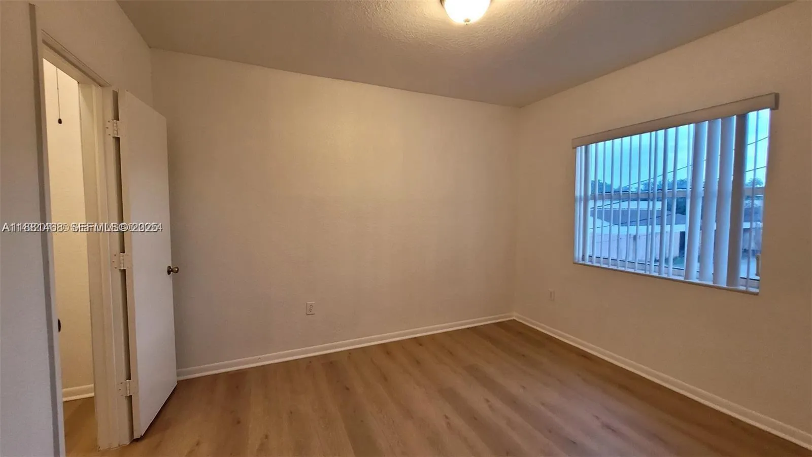 Foto de propiedad en 8453 NW 4th Court 8453, Miami, FL 33150 Miami con MLS# 