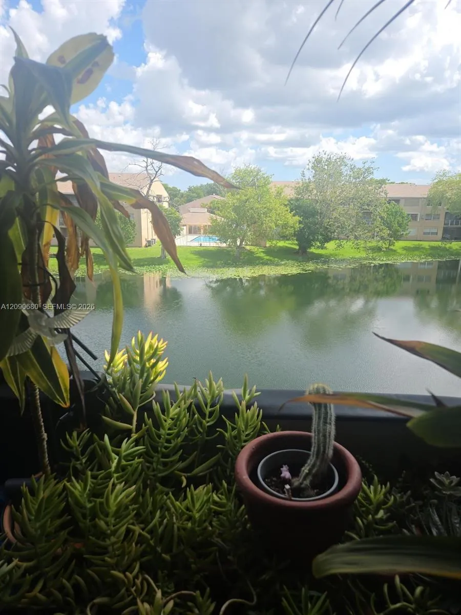 En Venta 8475 SW 156th Court 332, Miami, FL 33193, Miami, FL 33193